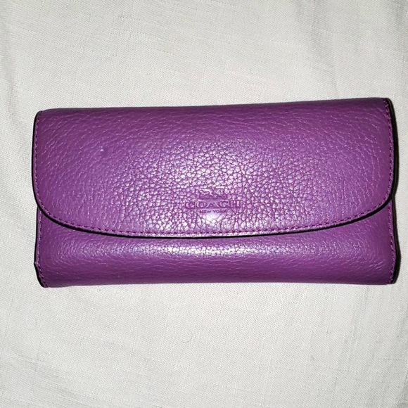 Coach Wallet - Picture 1 of 3